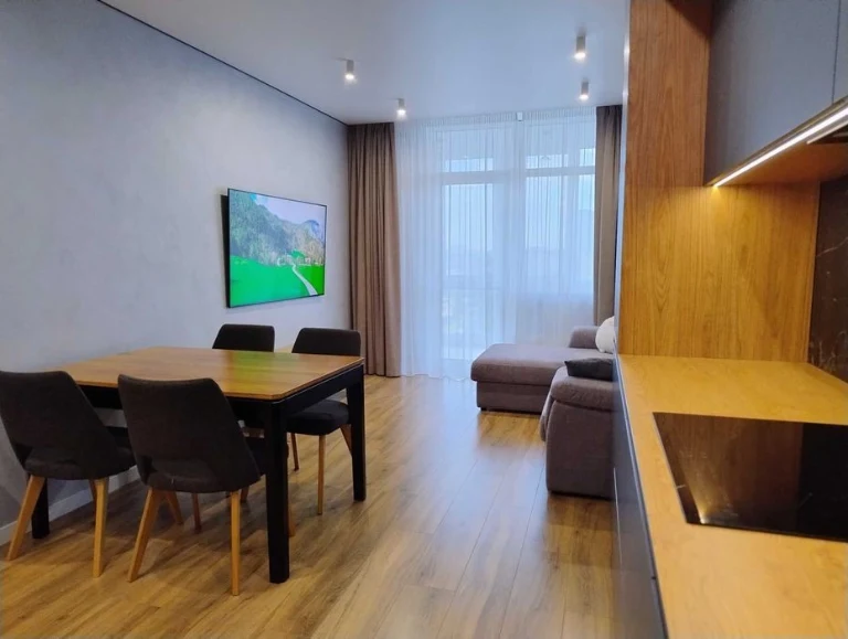 Residential complex Varshavsky/ Varshavsky 2! Oleksandra Olesya, Grekova 2. 2