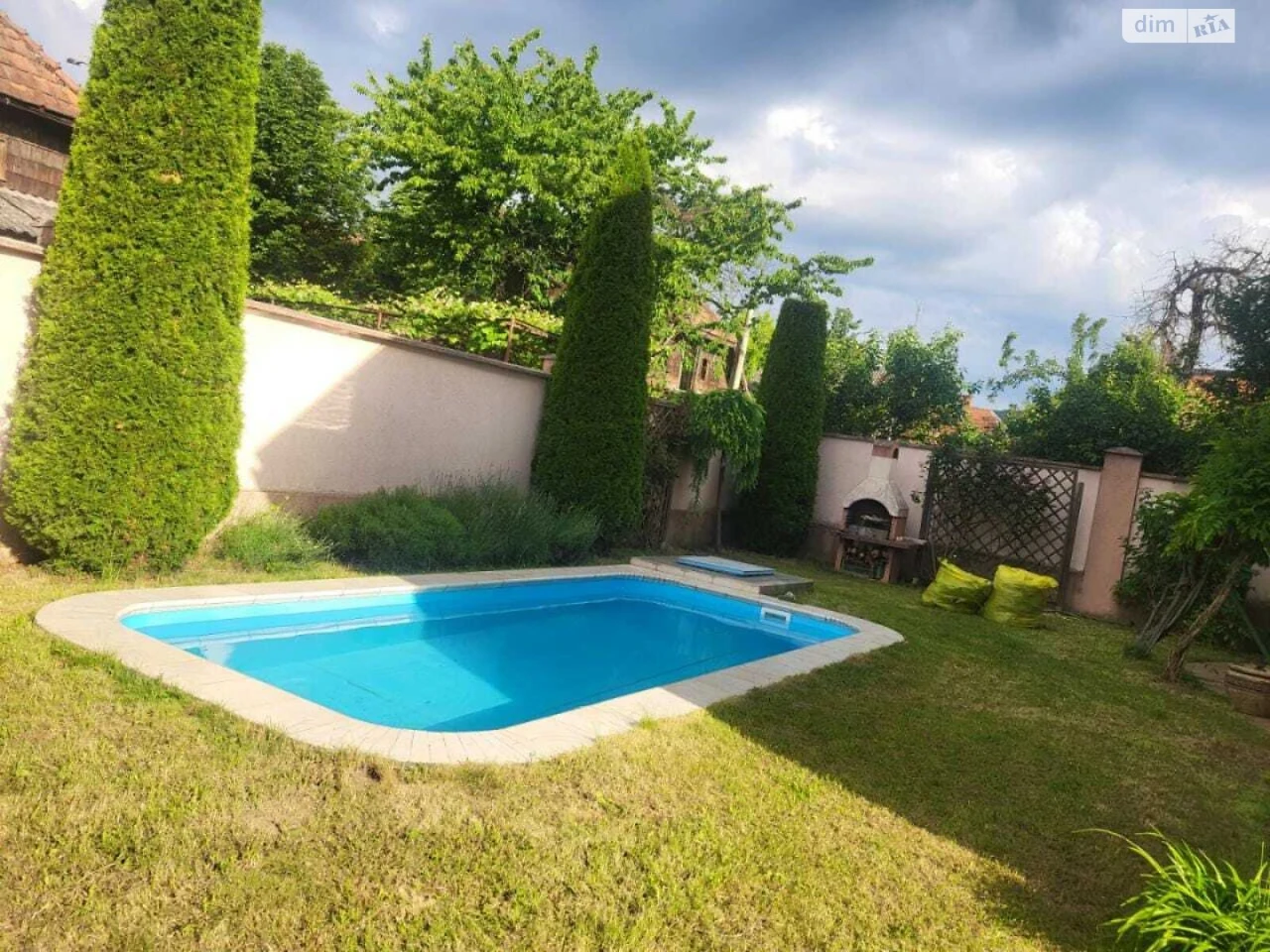 House for Sale - Mala Praga