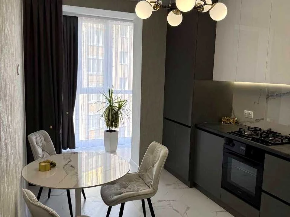Apartment. Lutsk, Відродження Prospect