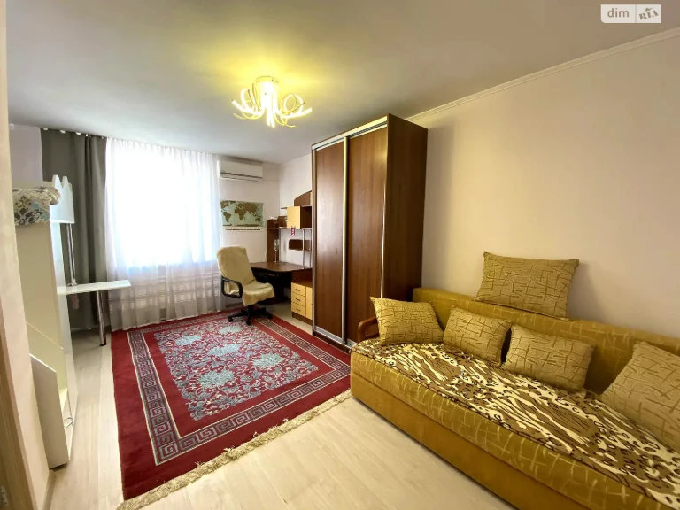 Apartment for Long-Term Rent, Feophania