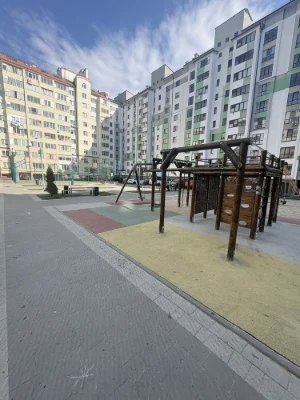 Продажа двусторонней 1-комнатной квартиры рядом с ТЦ "Арсен"