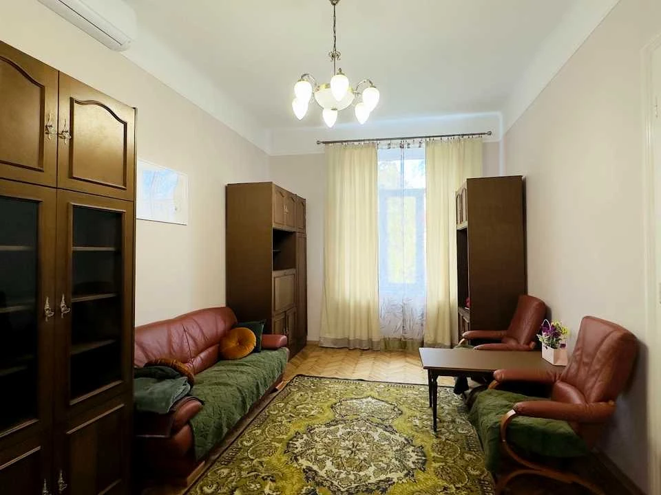 Квартира. Львів, вулиця Михайла Драгоманова