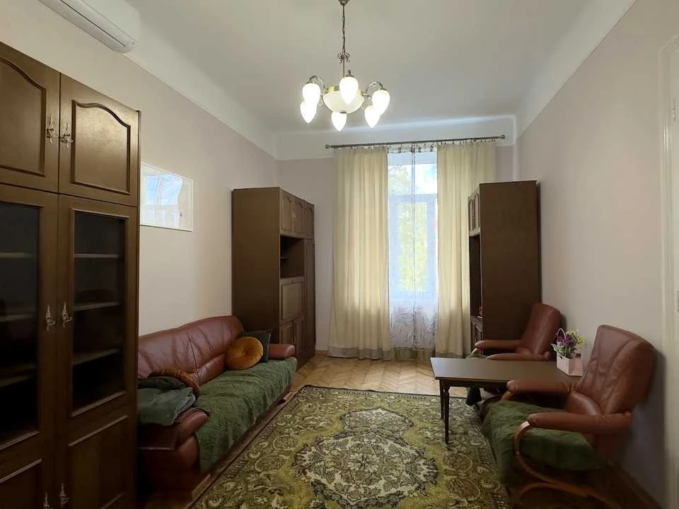 Квартира. Львів, вулиця Михайла Драгоманова