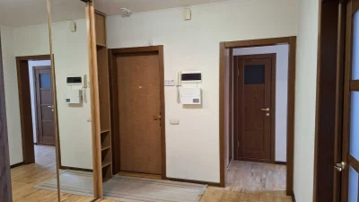 Продаж 3-кімнатної квартири 71.3 м², Володимира Маяковського