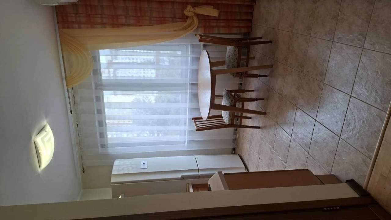 Продаж 3-кімнатної квартири 71.3 м², Володимира Маяковського