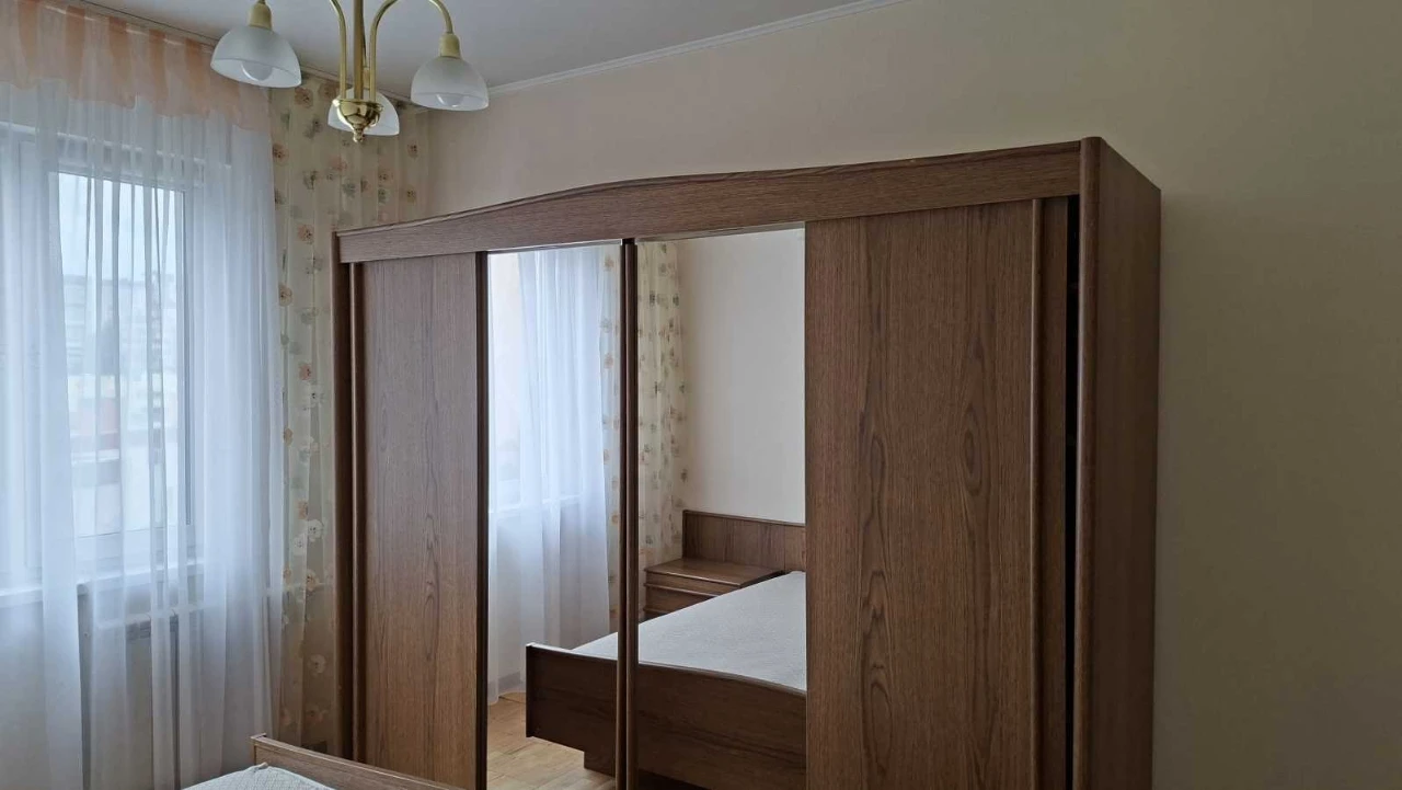 Продаж 3-кімнатної квартири 71.3 м², Володимира Маяковського