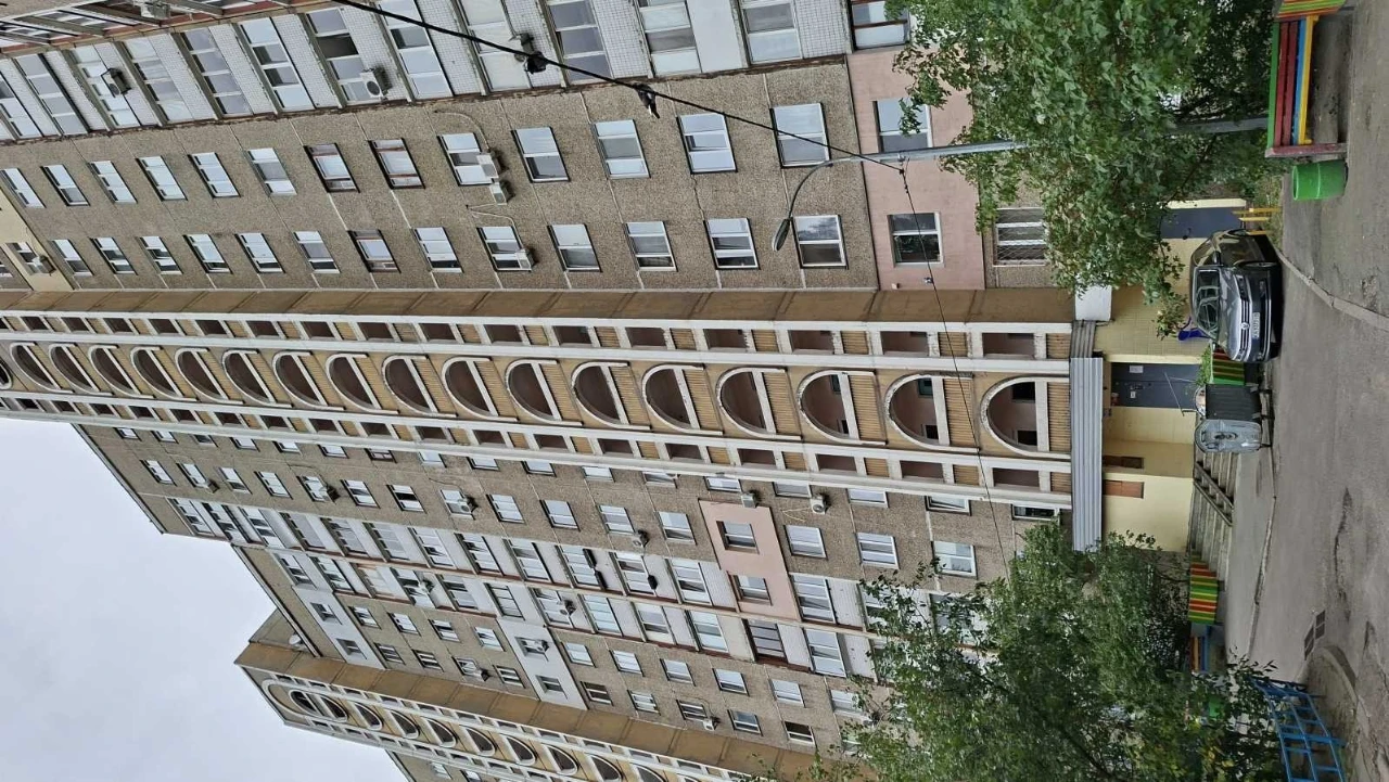 Продаж 3-кімнатної квартири 71.3 м², Володимира Маяковського
