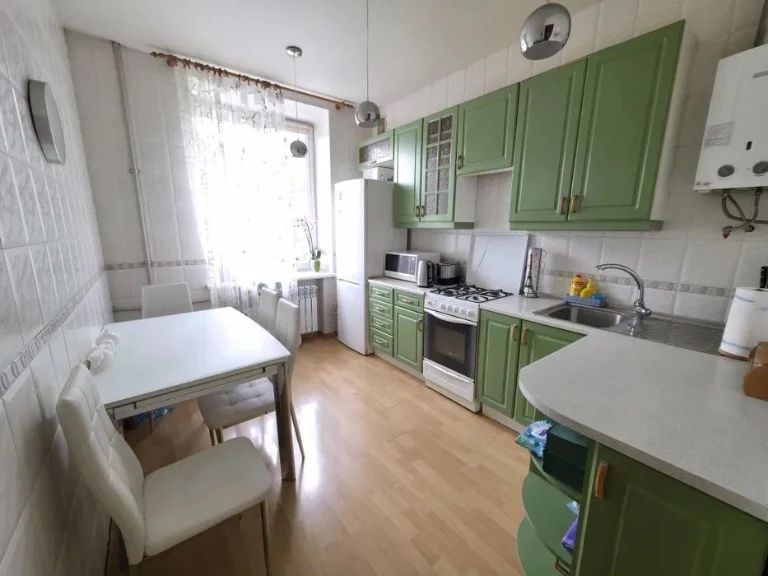 Spacious 3-bedroom apartment for sale