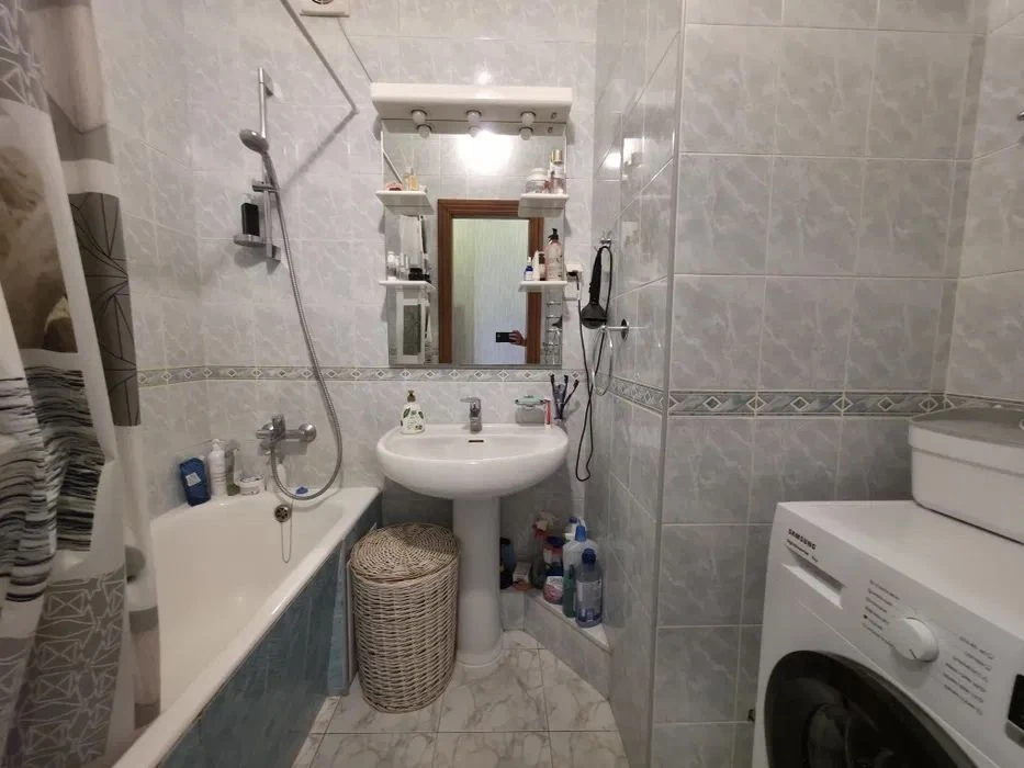 Spacious 3-bedroom apartment for sale