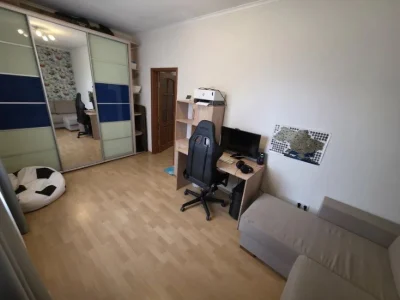Spacious 3-bedroom apartment for sale