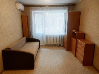 Продажа 1 комнатной квартиры с газом на Ак. Королева