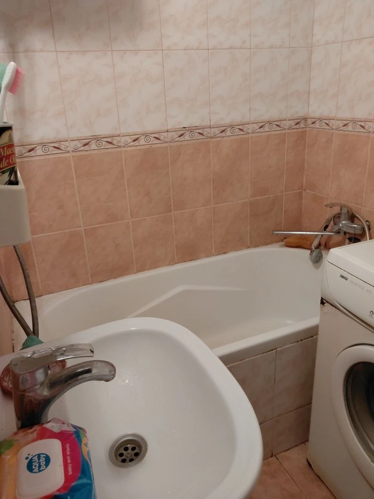 For Sale: One-Bedroom Apartment