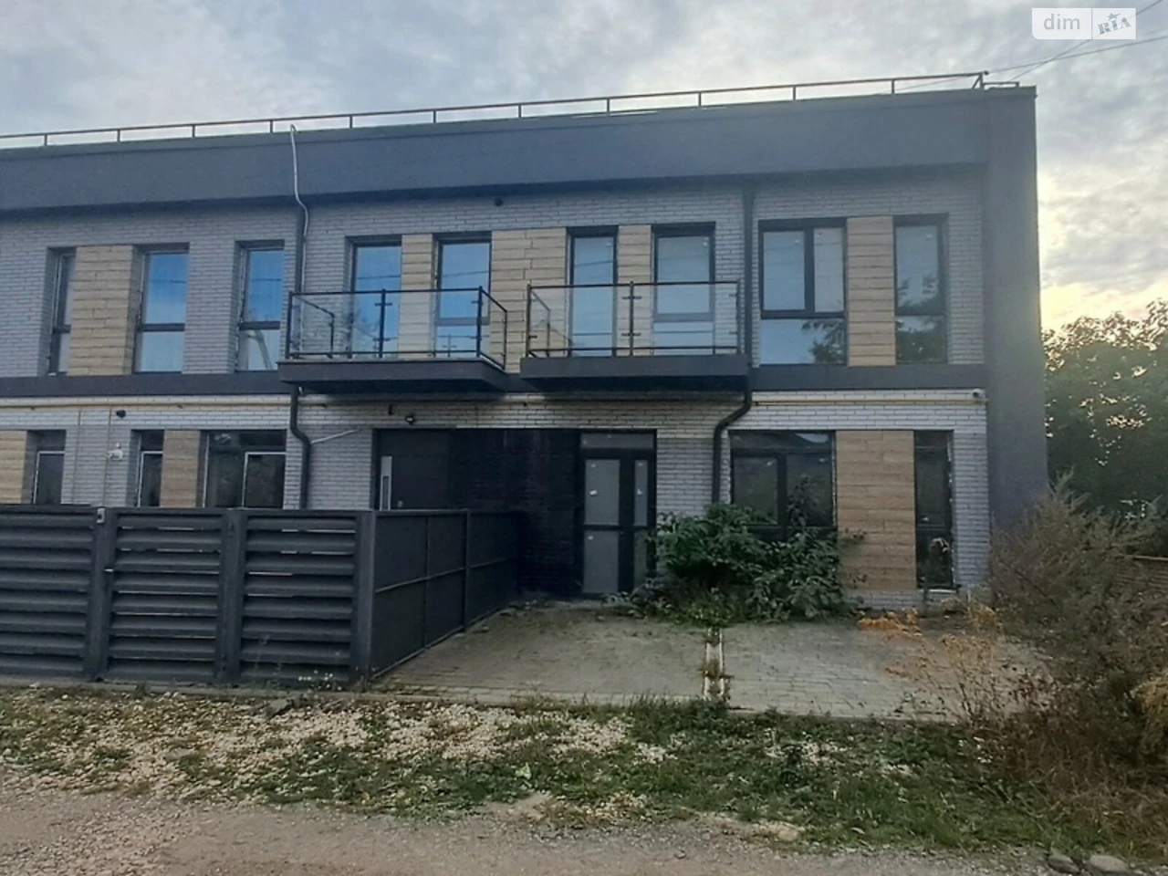 Продаж Дуплекс