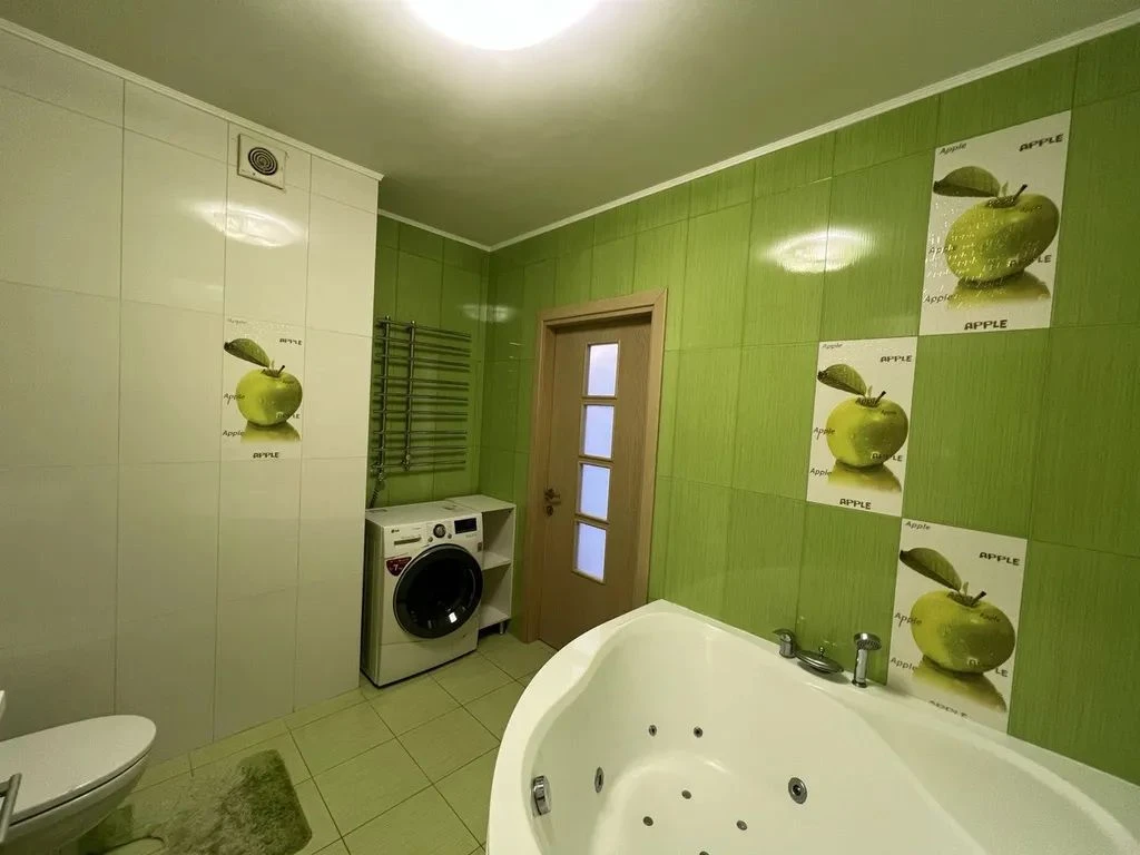 For Sale: 4-Bedroom Apartment, Gagarin