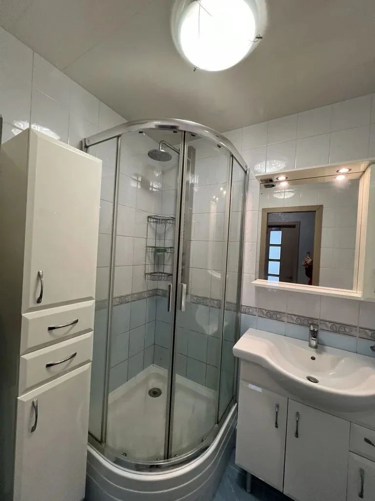 For Sale: 4-Bedroom Apartment, Gagarin