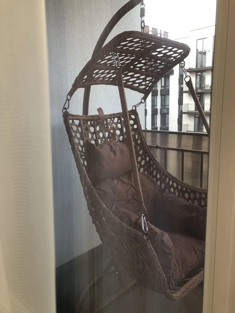 Selling apartment with new renovation and Bosch appliances in a building