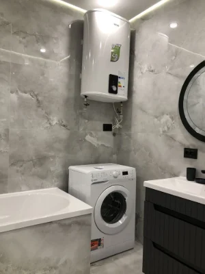 Selling apartment with new renovation and Bosch appliances in a building