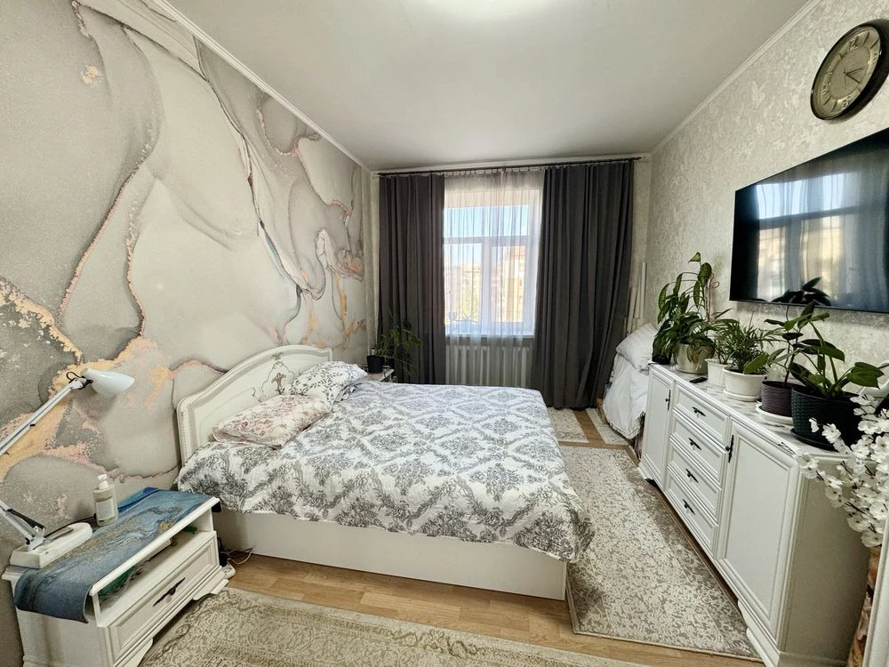 For Sale: Two-bedroom apartment. Central Street/Water Supply Street