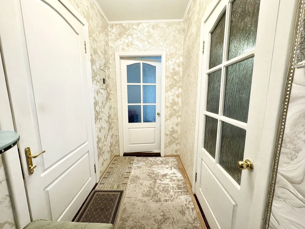 For Sale: Two-bedroom apartment. Central Street/Water Supply Street