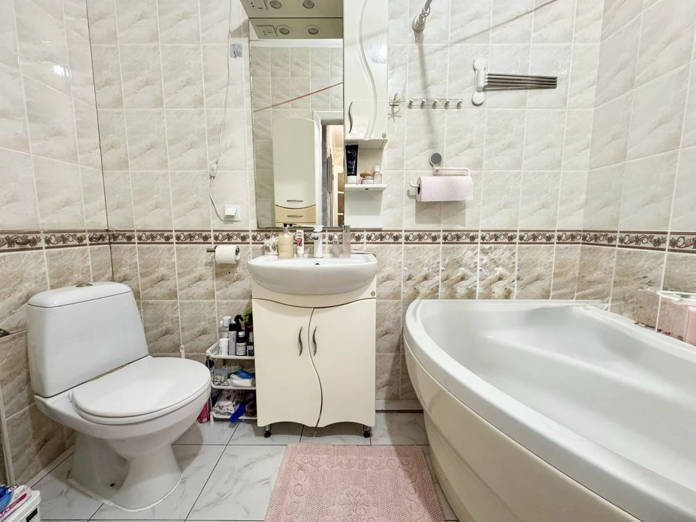 For Sale: Two-bedroom apartment. Central Street/Water Supply Street