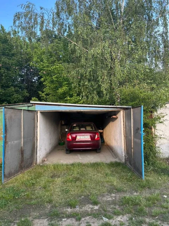 For Sale: Spacious Garage, Zaporozh Street (Garage Cooperative
