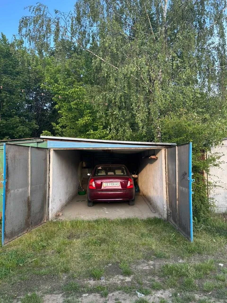 For Sale: Spacious Garage, Zaporozh Street (Garage Cooperative