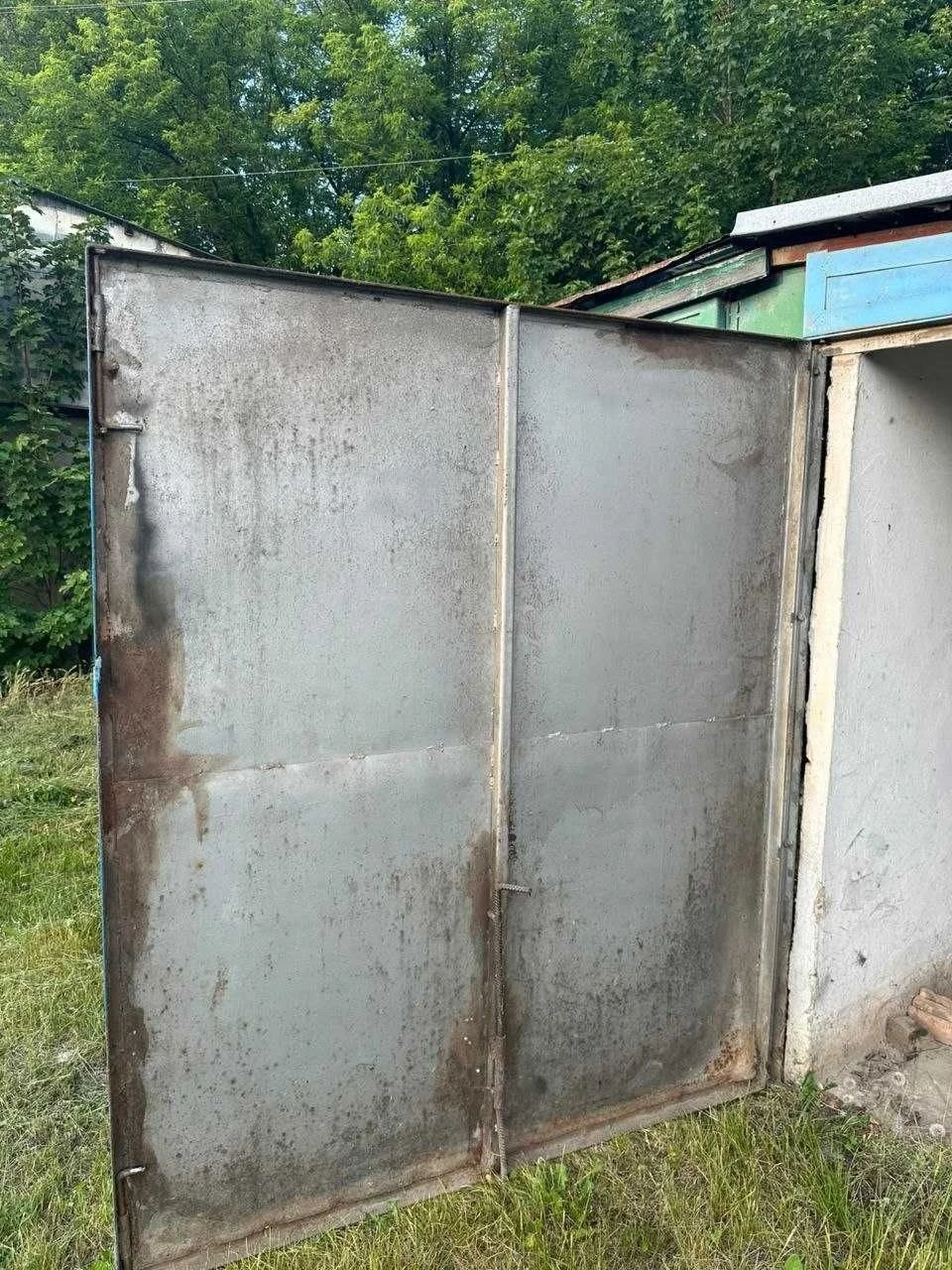 For Sale: Spacious Garage, Zaporozh Street (Garage Cooperative