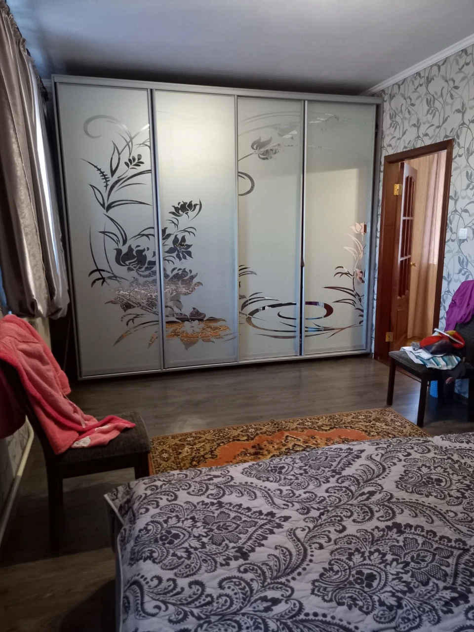 For Sale: House in Dnipro, near the river