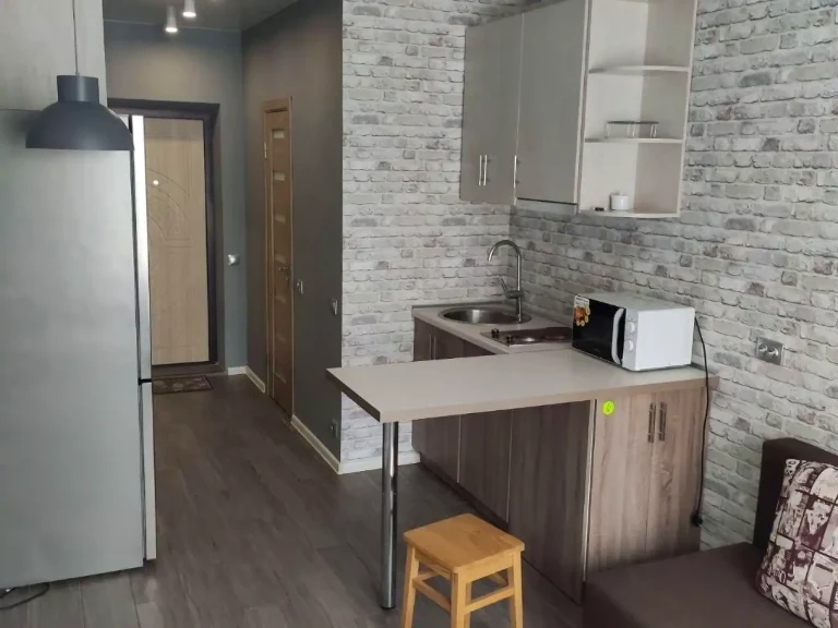 Сдается 1-комнатная квартира 18 м² на 4 этаже 6 этажного дома.