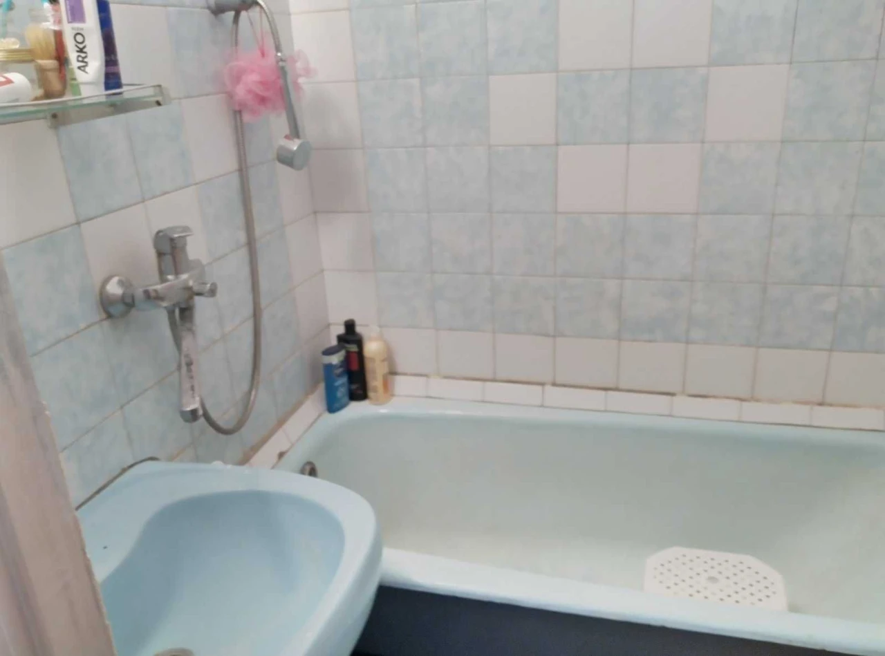 For Sale: Spacious 3-bedroom apartment on the waterfront