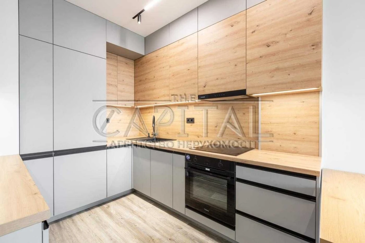 Sale / Apartment / 42 sq m / Respublika Residence / Голос