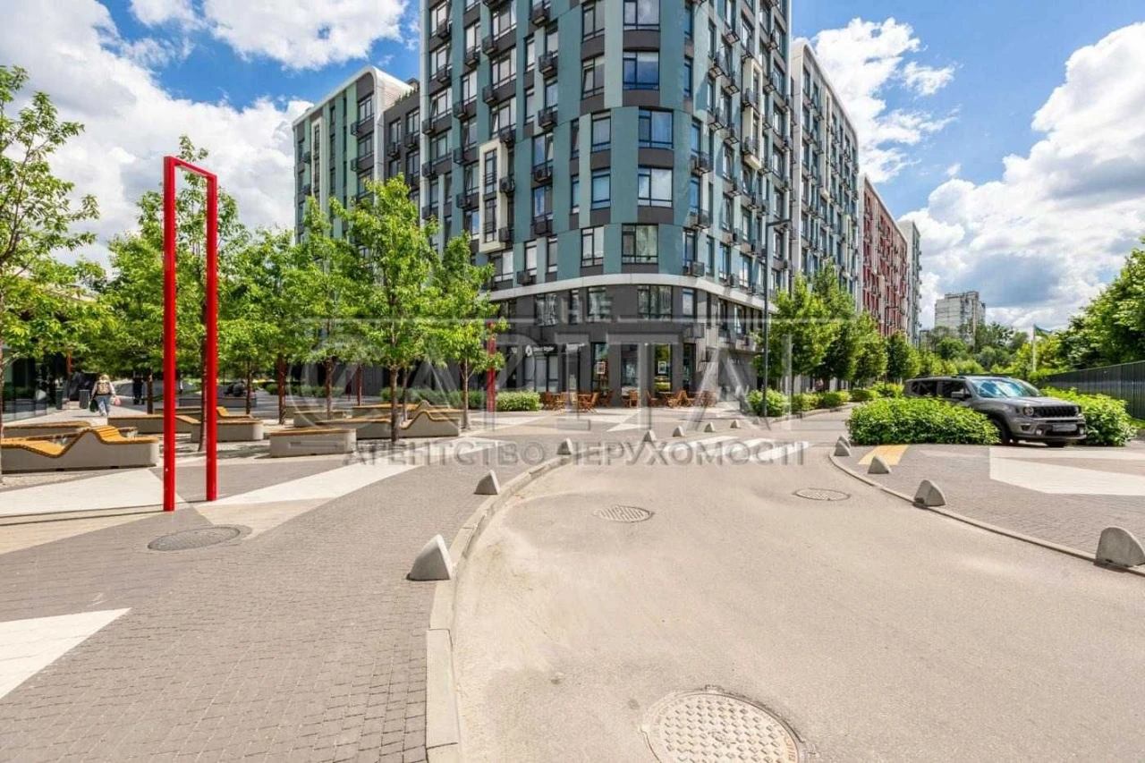 Sale / Apartment / 42 sq m / Respublika Residence / Голос