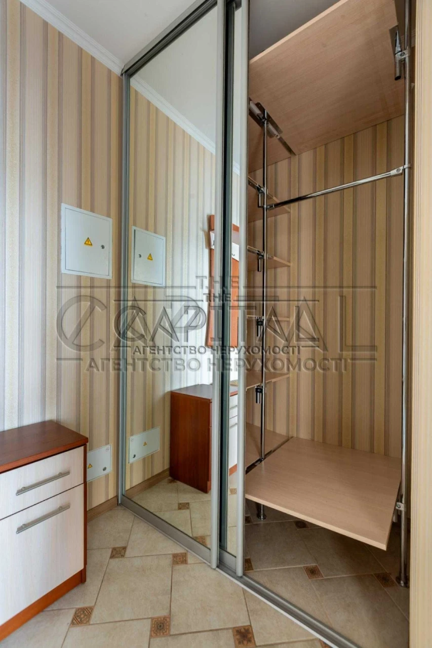 Продажа! Квартира, 47 м2, метро Мінская
