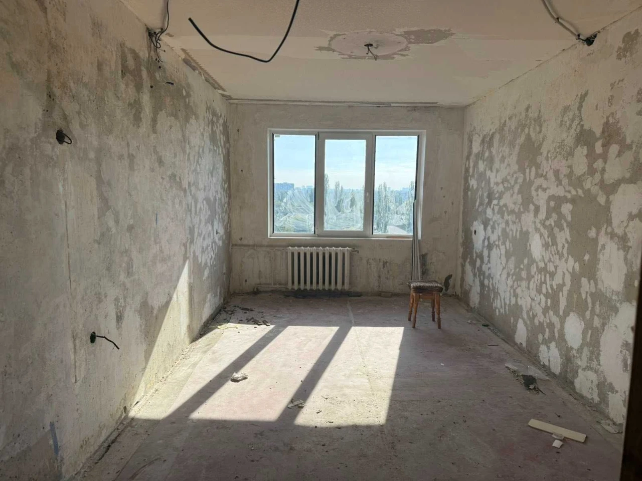 For sale, 2 room apartment on Nikolay Rudenko Street (Koltsovo)