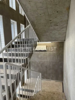 Modern apartment-studio for sale in complex 044, Podilsky district!