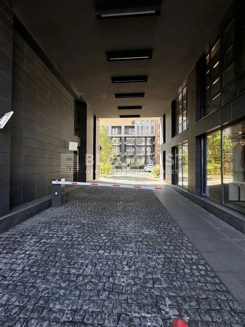 Modern apartment-studio for sale in complex 044, Podilsky district!