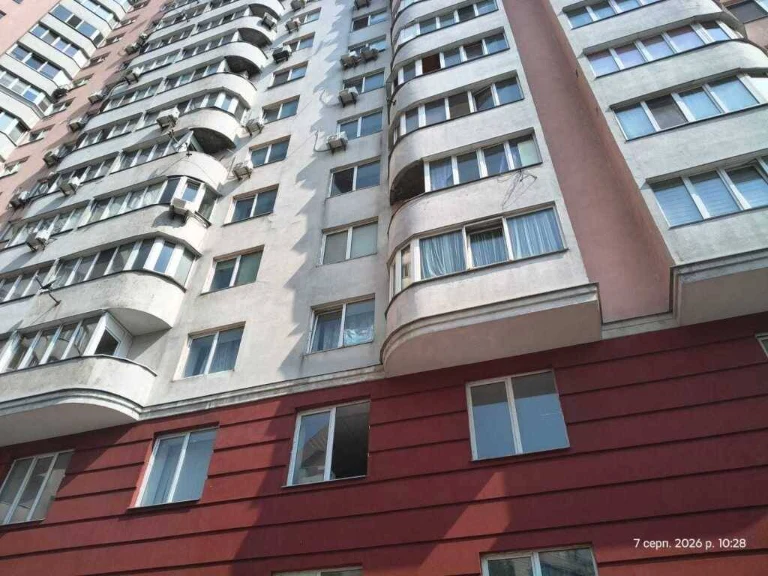 Продається 1-кімнатна квартира, Киев, Дарницкий район, улица Бориспольская, 6