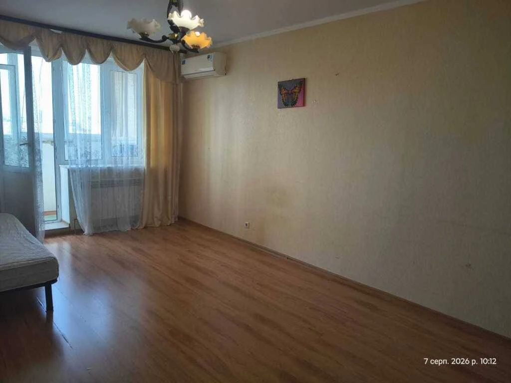 Продається 1-кімнатна квартира, Киев, Дарницкий район, улица Бориспольская, 6