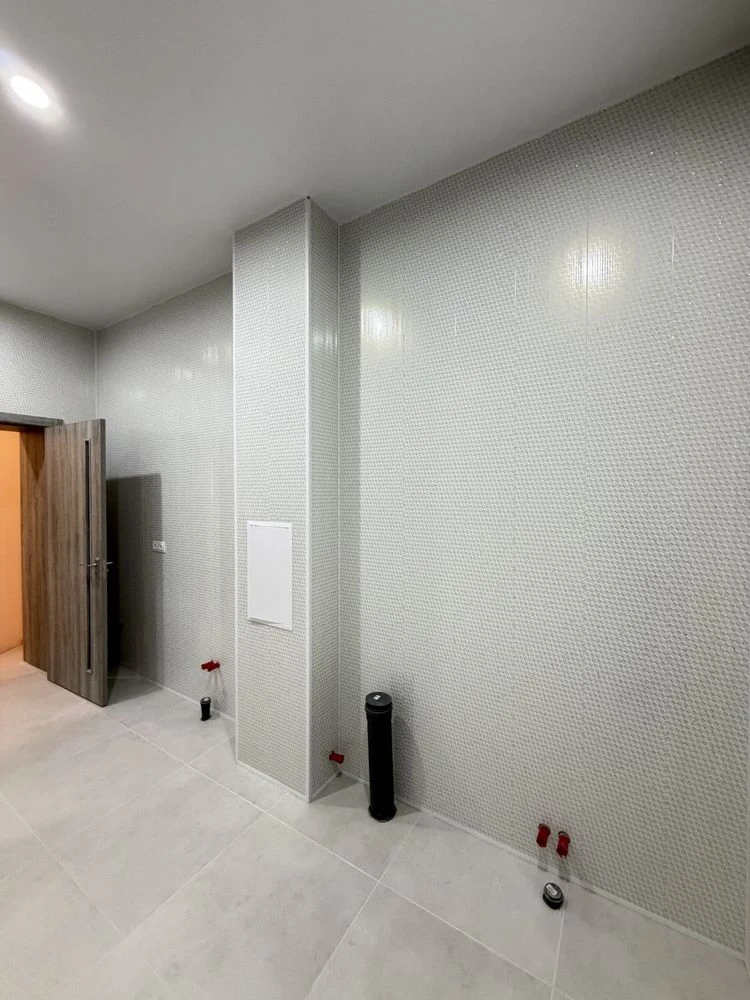 3-bedroom apartment for sale on Arkasivska Street with renovation