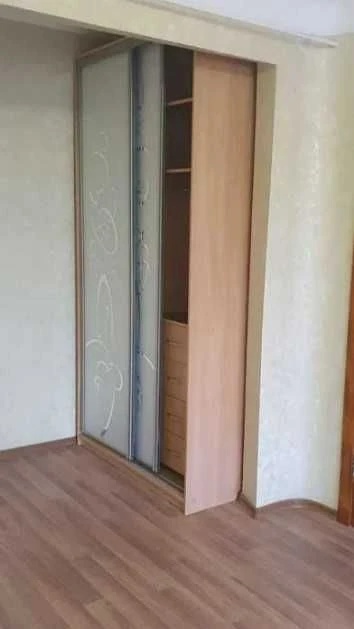 Selling a 1-room apartment of 40 sq.m. 3/10. Major renovation, certified.
