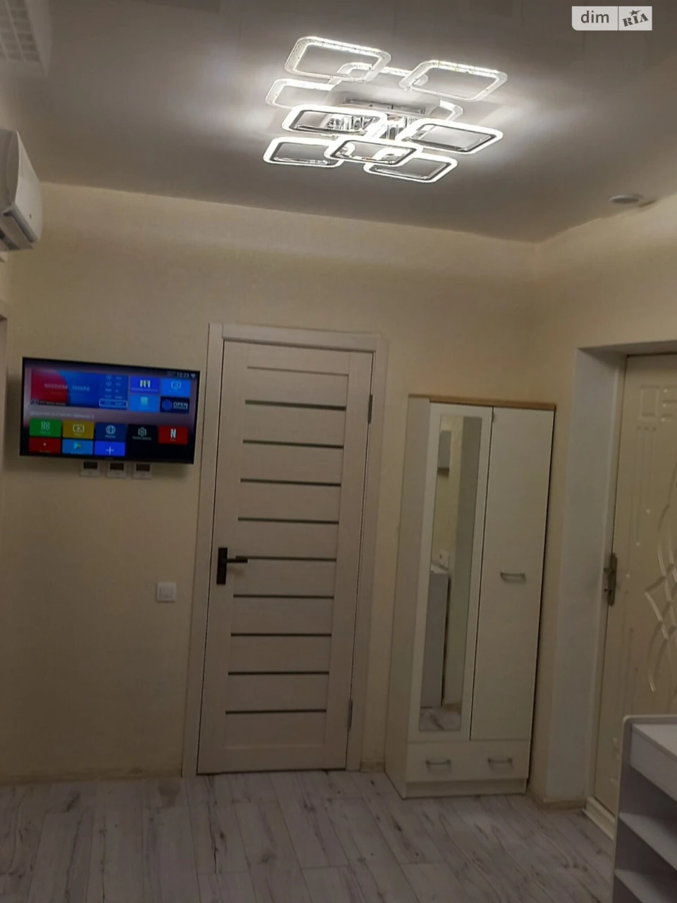 Продається Квартира в Харцивському Масиві