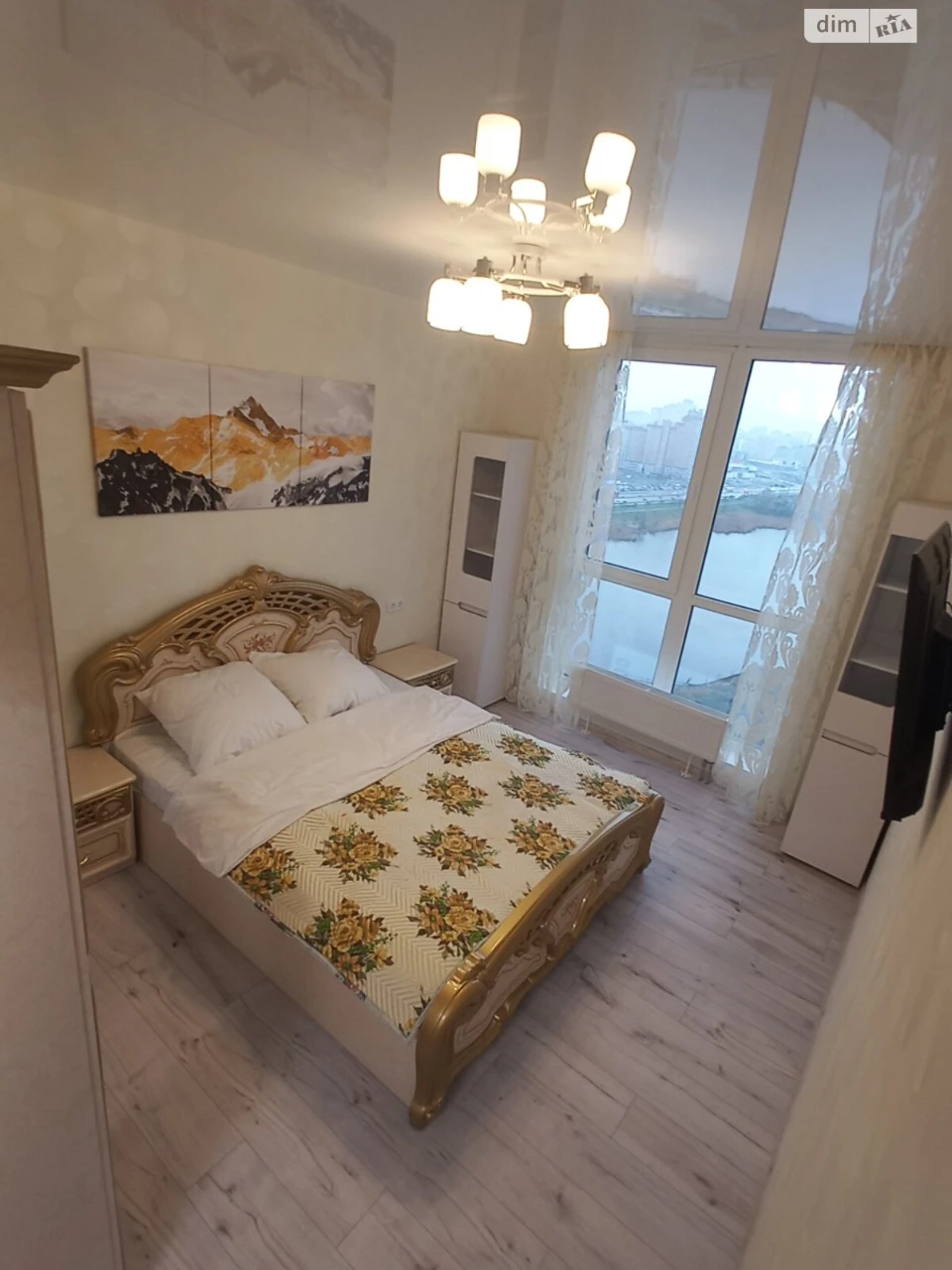 Продається Квартира в Харцивському Масиві