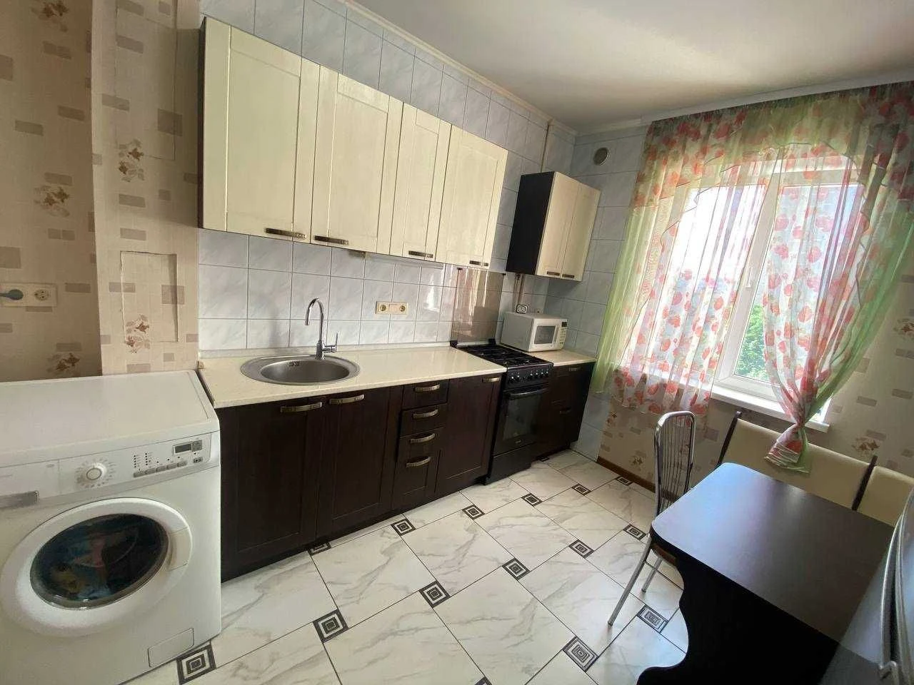 Sale of 3-room apartment on Architektora Nikolayeva st. 3B