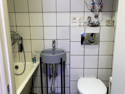 Продається квартира 1-кімнатна 31,7 м² 5/5 поверхів.