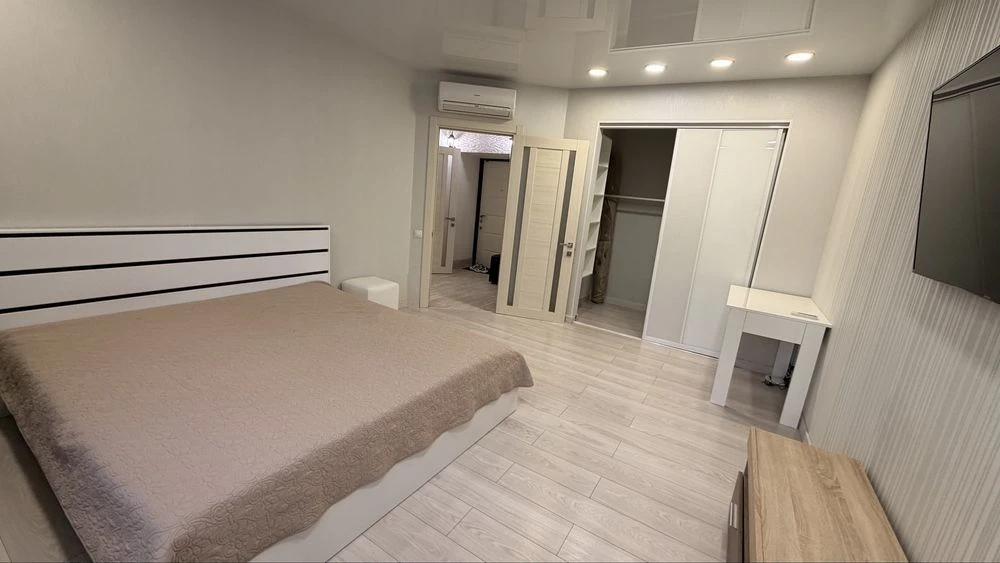 Apartment with New Renovation