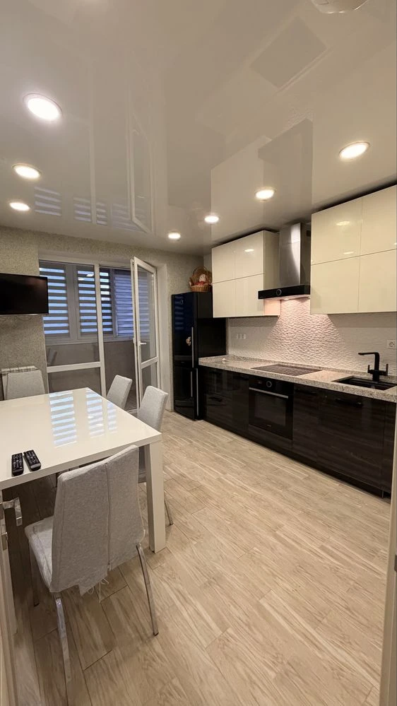 Apartment with New Renovation