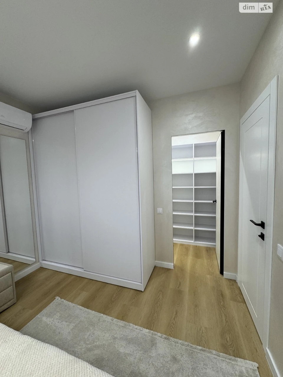 Long-Term Rental Apartment