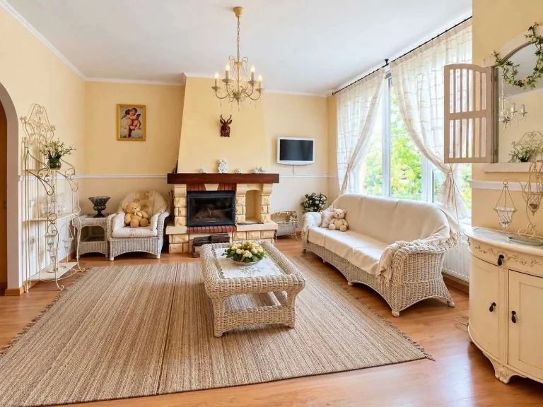 Stylish townhouse for sale, 120 sq m, 4.5 acres with own garden