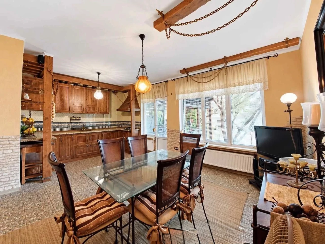Stylish townhouse for sale, 120 sq m, 4.5 acres with own garden