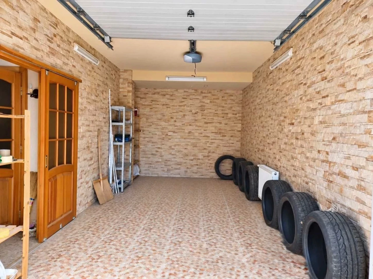 Stylish townhouse for sale, 120 sq m, 4.5 acres with own garden